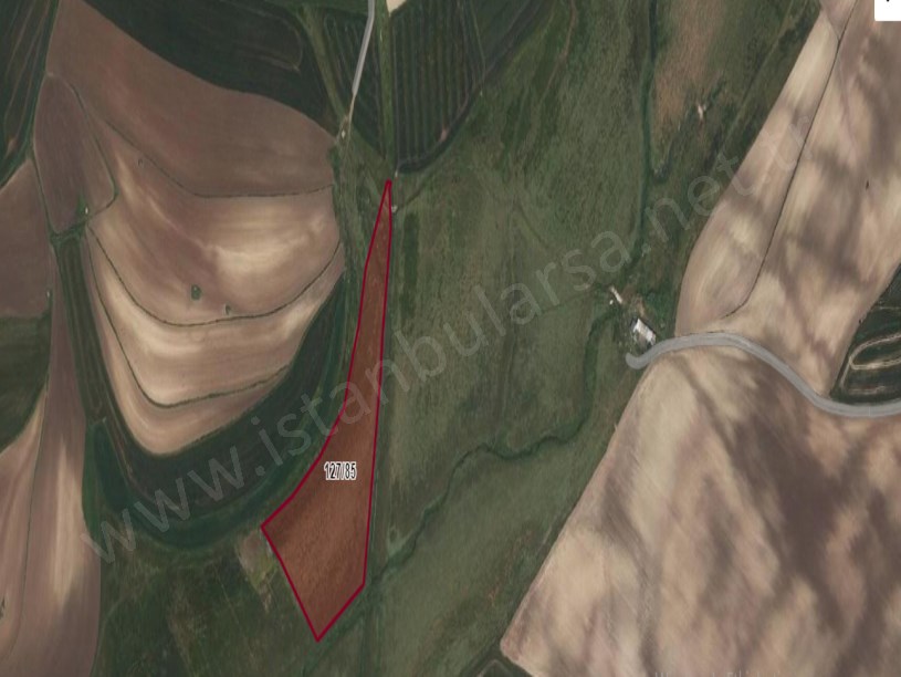 Çatalca Nakkaşta  Satılık Arsa , 1,875 M2 Çaplı Yolu Var Hisseli