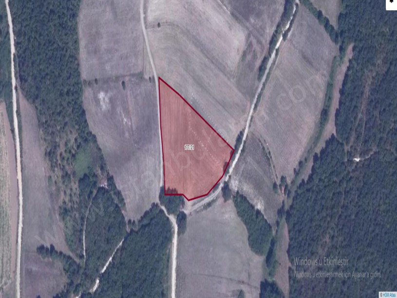 Çatalca Çiftlikköyde Satılık Arsa , 800 M2 Çaplı Çevrili Yolu Var