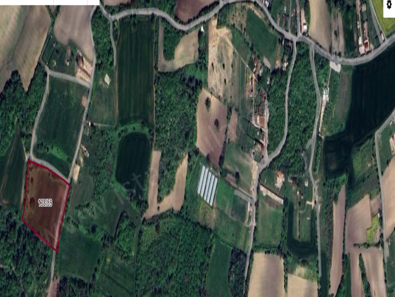 Arnavutköy Balabanda Satılık Arsa , 225 M2 Hisseli Yolu Var Evlerin Yakını