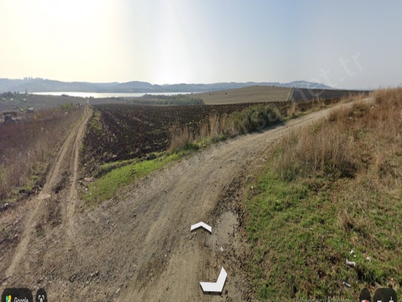 İstanbul Büyükçekmece Kumburgaz Mah Satılık Arsa , 248 m2 Tek Tapu  İmarlı  Göl Manzaralı