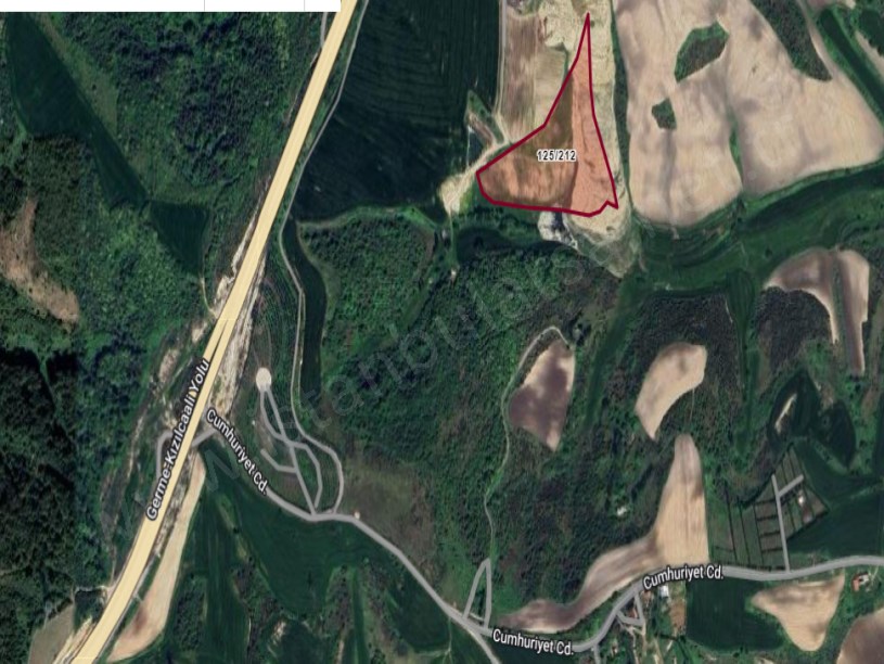 Arnavutköy Boyalıkta Satılık Arsa , 287 M2 Hisseli İmarlı Yolu Var