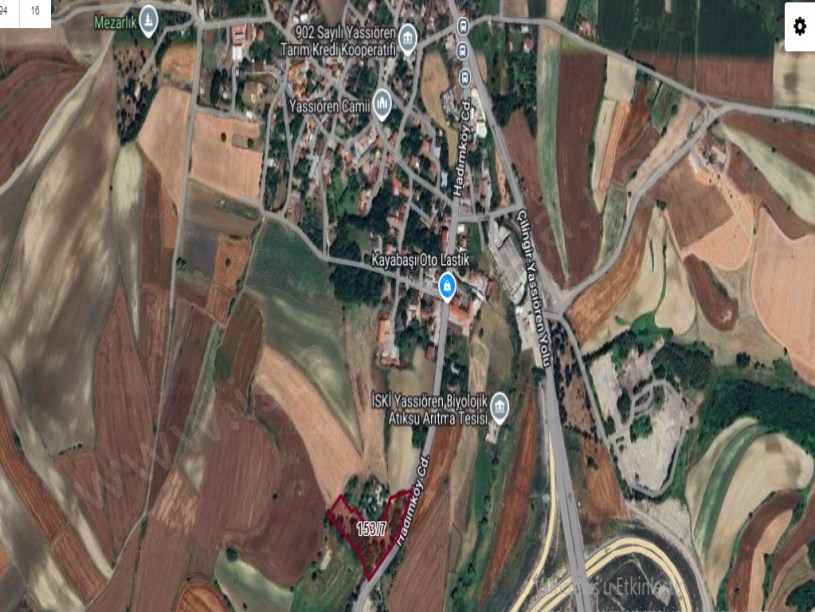 Arnavutköy Yassıörende Satılık Arsa , 389 m2  Cadde Cephe Yolu Var Evlerin Yakını 