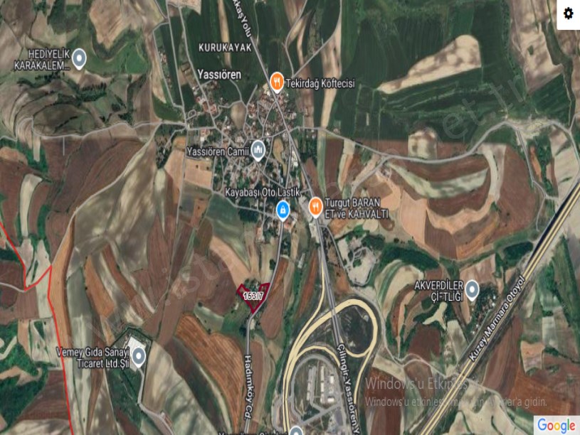 Arnavutköy Yassıörende Satılık Arsa , 389 m2  Cadde Cephe Yolu Var Evlerin Yakını 