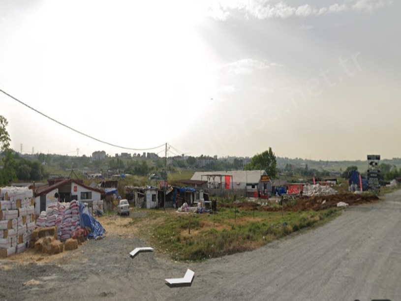 Arnavutköy Taşolukta Satılık Arsa , 200 M2 Merkezde Yolu Var Evlerin Yakını
