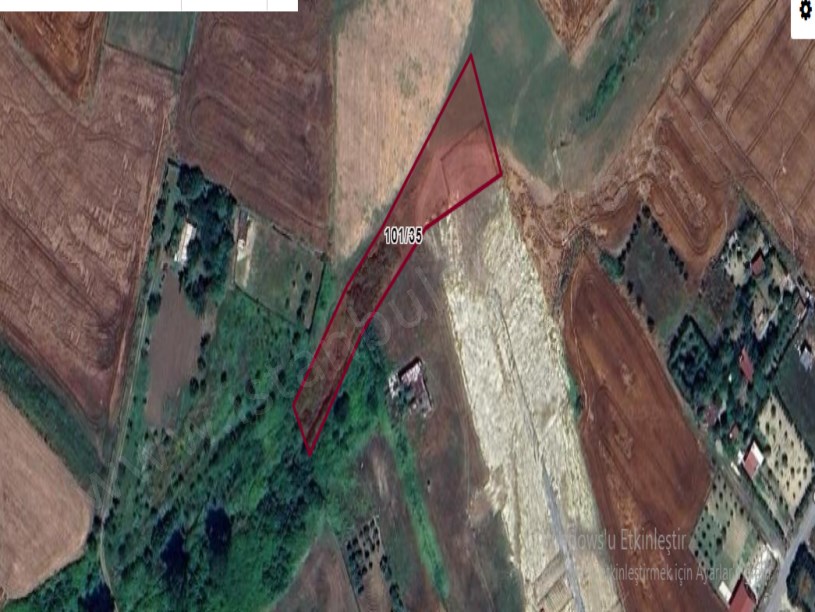 Arnavutköy Çilingirde Satılık Arsa , 533 m2 Evlerin Yakını Hisseli