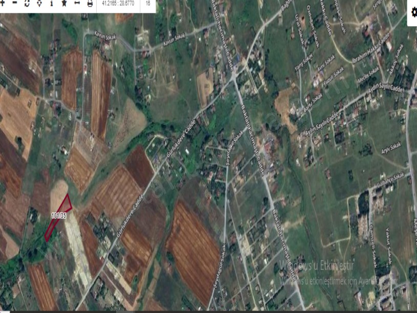 Arnavutköy Çilingirde Satılık Arsa , 533 m2 Evlerin Yakını Hisseli