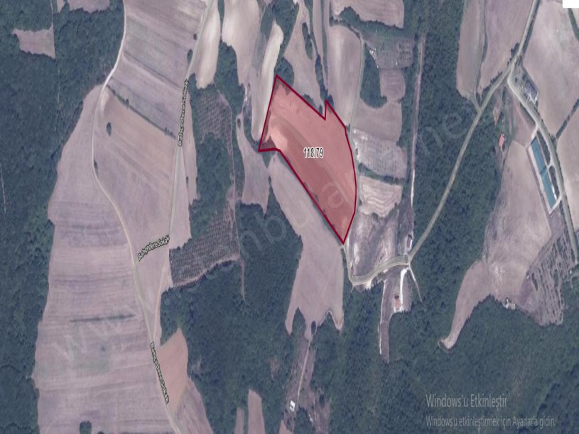 Çatalca Dağyenicede Satılık  Arsa , 1,600 m2 Çevrili Yolu Var Hisseli