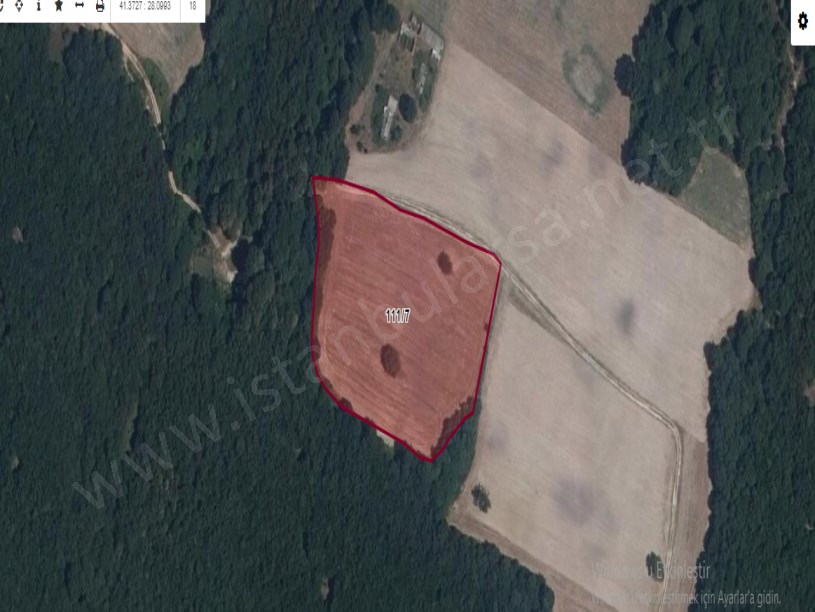 Çatalca Hallaççı Mah Satılık Tarla , 9,800 m2 Müstakil Yolu Var