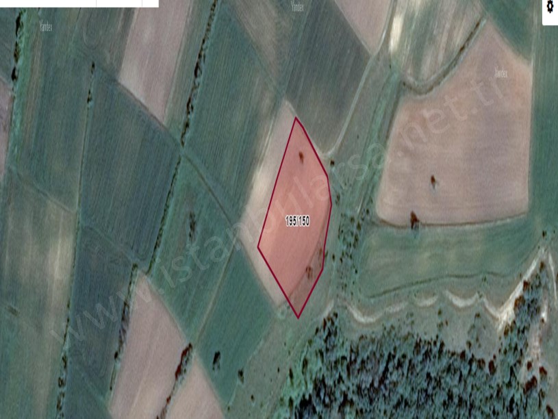 Kırklareli Babaeski Karahalil Köyünde Satılık Tarla ,  4,258 M2 Müstakil Yolu Var
