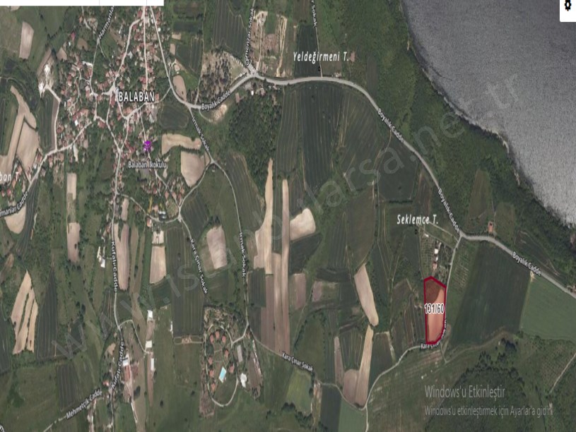 Arnavutköy Balabanda Satılık Arsa , 394 m2 Yolu Var Evlerin Yakını Hisseli