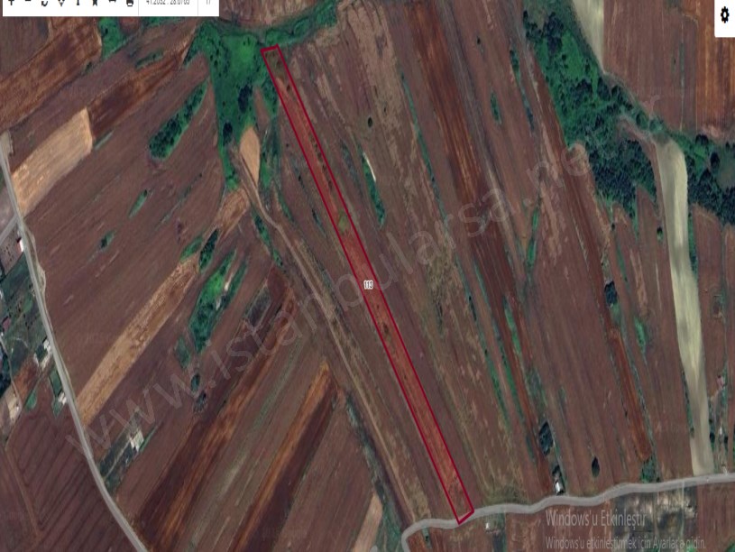 Arnavutköy Haraççıda Satılık Arsa , 200 M2 Çaplı Yolu Var İmarlı