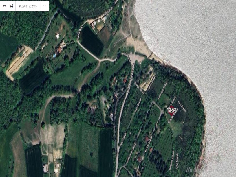 Arnavutköy Balabanda Satılık Arsa ,195 M2 Çevrili Yolu var Göl Manzaralı