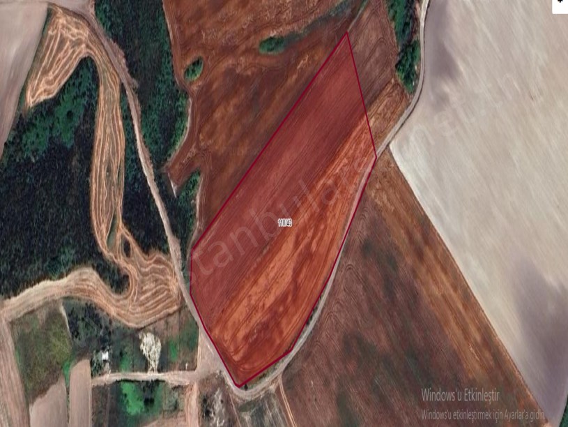 Arnavutköy Dursunköyde Satılık Arsa ,  128 M2 Yolu Var Hisseli İmarlı