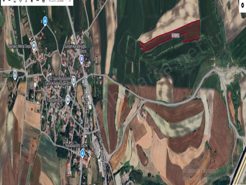 Arnavutköy Yassıörende Satılık Arsa , 500 M2 Hisseli Evlerin Yakını