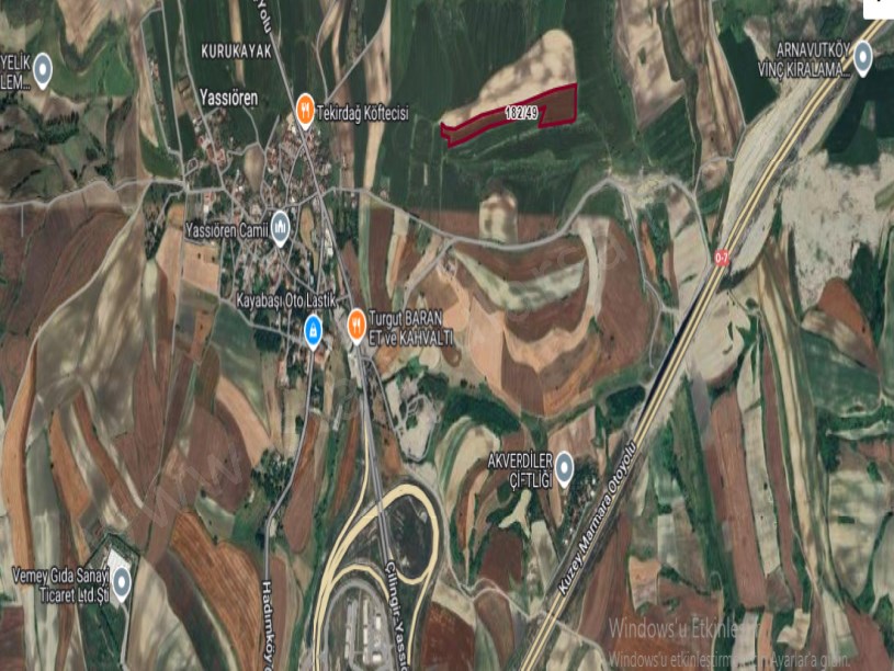 Arnavutköy Yassıörende Satılık Arsa , 500 M2 Hisseli Evlerin Yakını