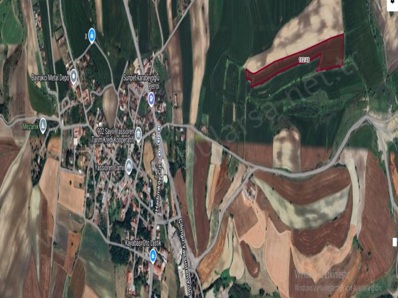 Arnavutköy Yassıörende Satılık Arsa , 500 M2 Hisseli Evlerin Yakını
