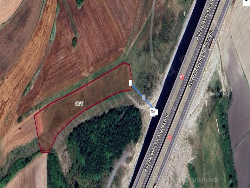 Arnavutköy Yassıörende Satılık Arsa , 191 M2 Hisseli Yolu Var