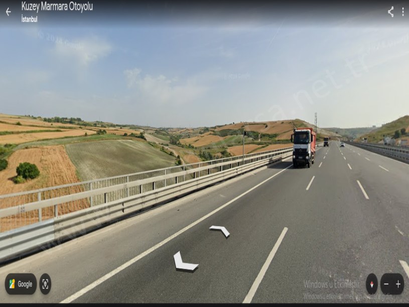 Arnavutköy Yassıörende Satılık Arsa , 191 M2 Hisseli Yolu Var