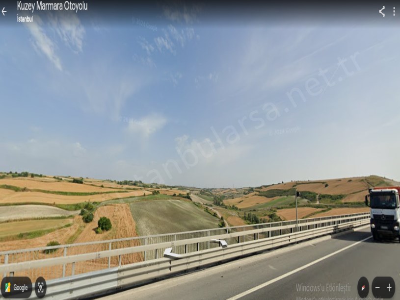 Arnavutköy Yassıörende Satılık Arsa , 191 M2 Hisseli Yolu Var