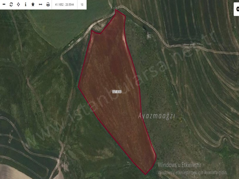 Çatalca Nakkaşta  Satılık Arsa , 786 m2 Hisseli Yolu Var 
