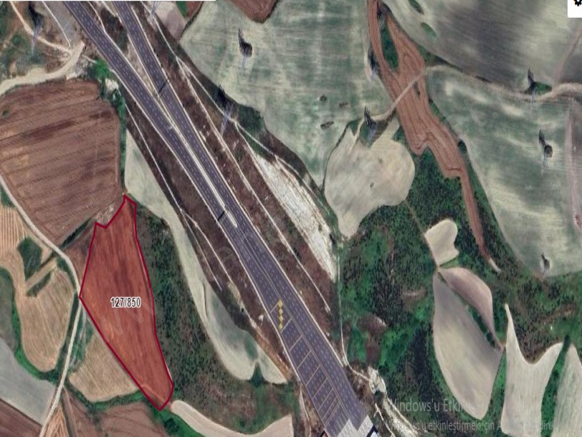 Çatalca Nakkaşta  Satılık Arsa , 786 m2 Hisseli Yolu Var 