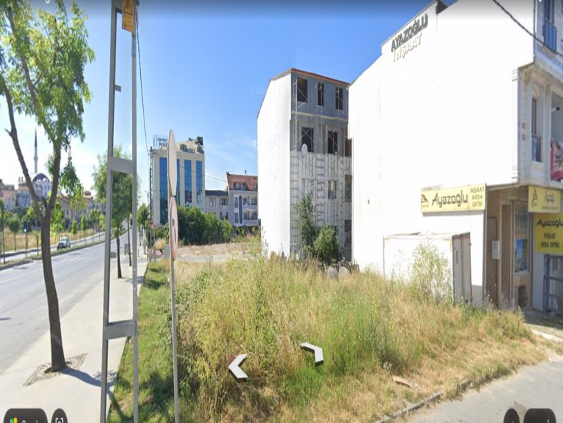 Arnavutköy Yavuzselim Mah Satılık Arsa , 358 m2 Köşe Başı Cadde Cephe Müstakil