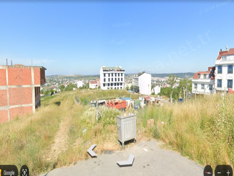 Arnavutköy Yavuzselim Mah Satılık Arsa , 300 M2 3 Kat İmarlı Merkezde Müstakil