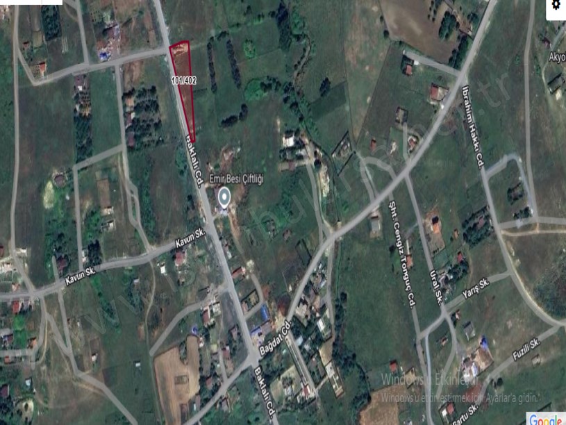 Arnavutköy Tayakadın Satılık Arsa ,  230 M2 Çevrili Cadde Cephe Merkezde