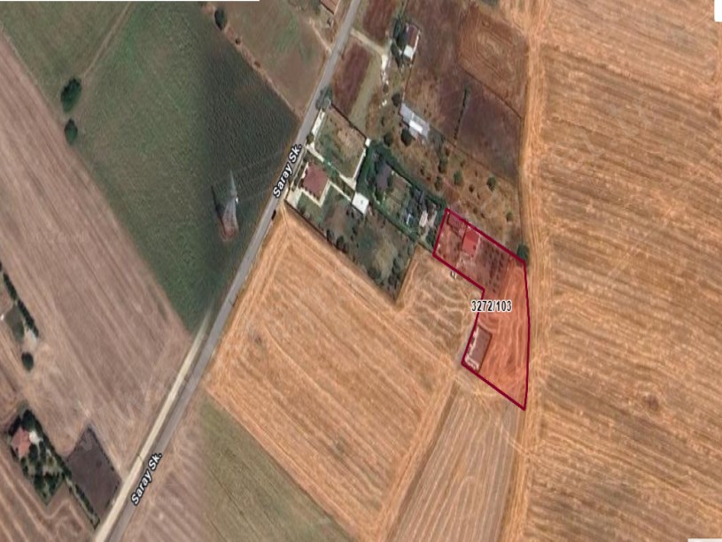 Silivri Fenerköyde Satılık Arsa , 210 m2 Hisseli Yolu Var Evlerin Yakını