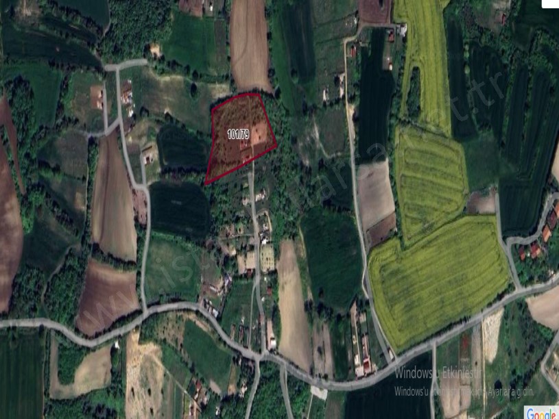 Arnavutköy Balabanda Satılık Arsa , 500 m2 Çaplı Evlerin Yakını Yolu Var