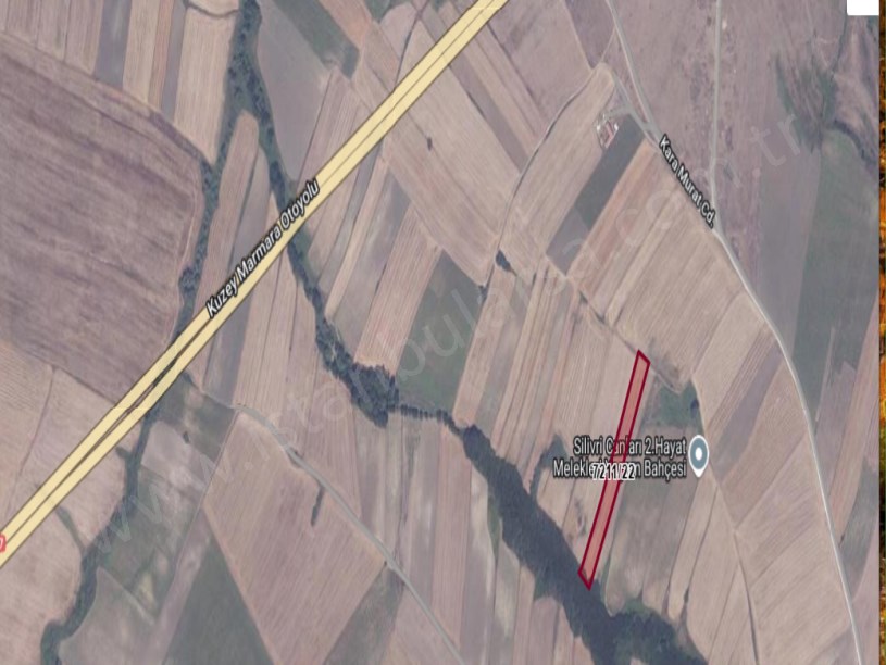 Silivri Kadıköyde Satılık Arsa , 450 m2 Çapı Yolu Var