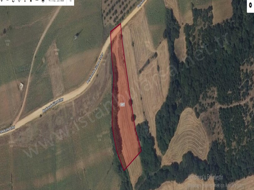 Edirne Uzunköprü Beykonak Köyünde Satılık Arsa , 550 m2 Yolu Var Köye Yakın