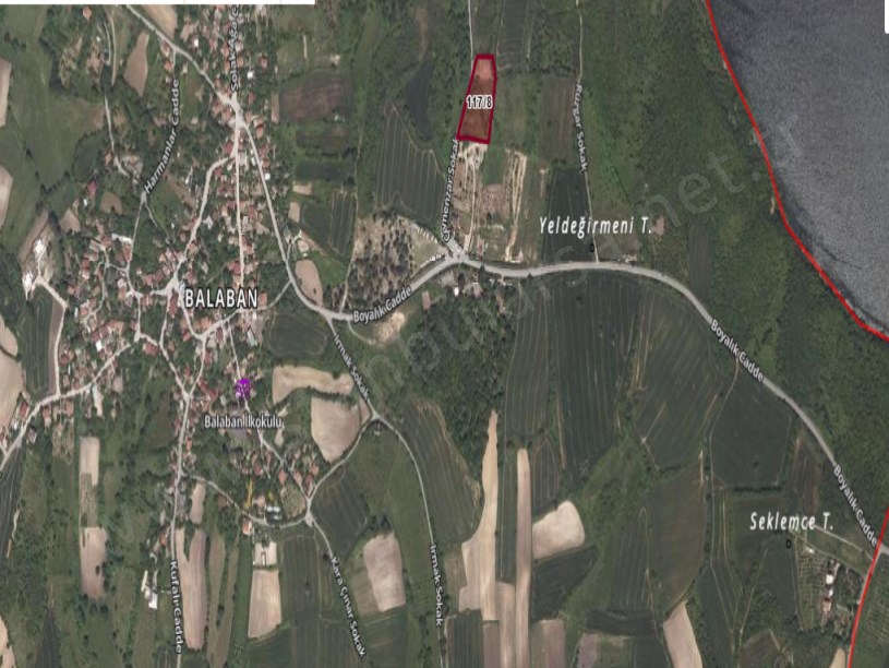 Arnavutköy Balabanda Satılık Arsa , 570 m2 Çaplı Çevrili Yolu var 