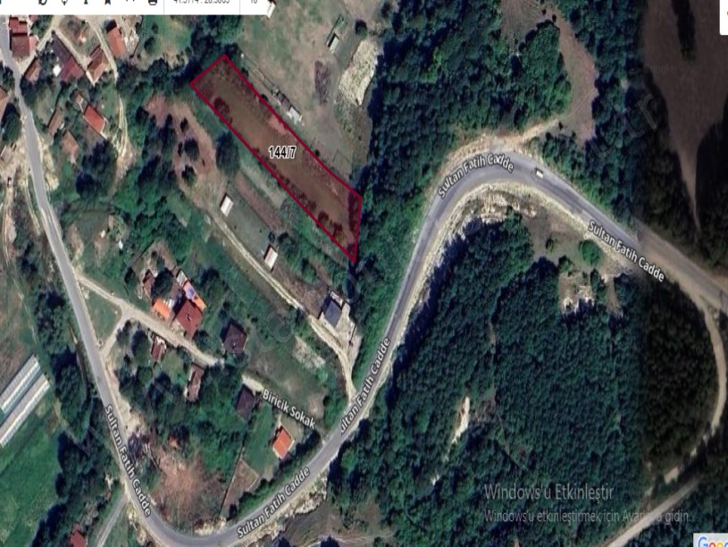 Çatalca Belgratta Satılık Arsa , 150 M2 Merkezde Evlerin Yakını  