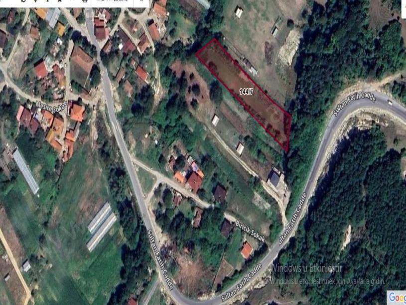 Çatalca Belgratta Satılık Arsa , 150 M2 Merkezde Evlerin Yakını  