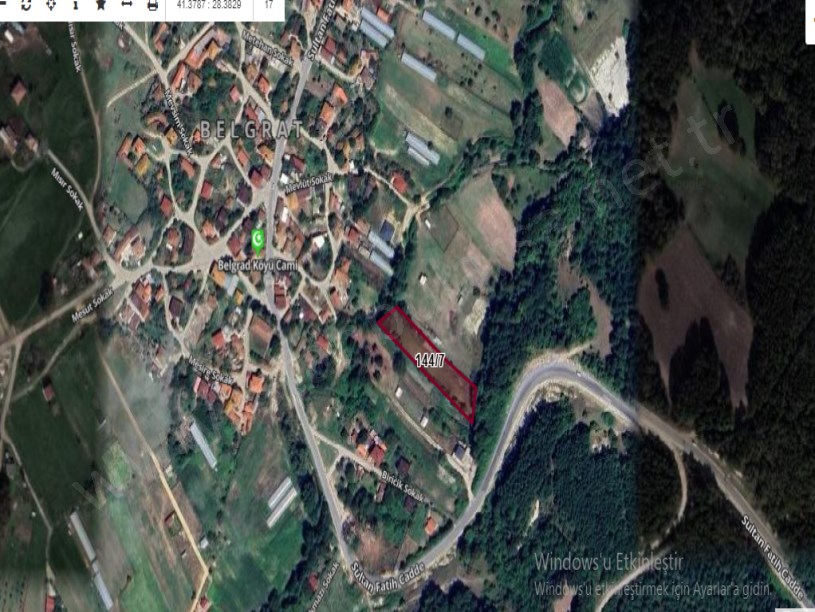 Çatalca Belgratta Satılık Arsa , 150 M2 Merkezde Evlerin Yakını  
