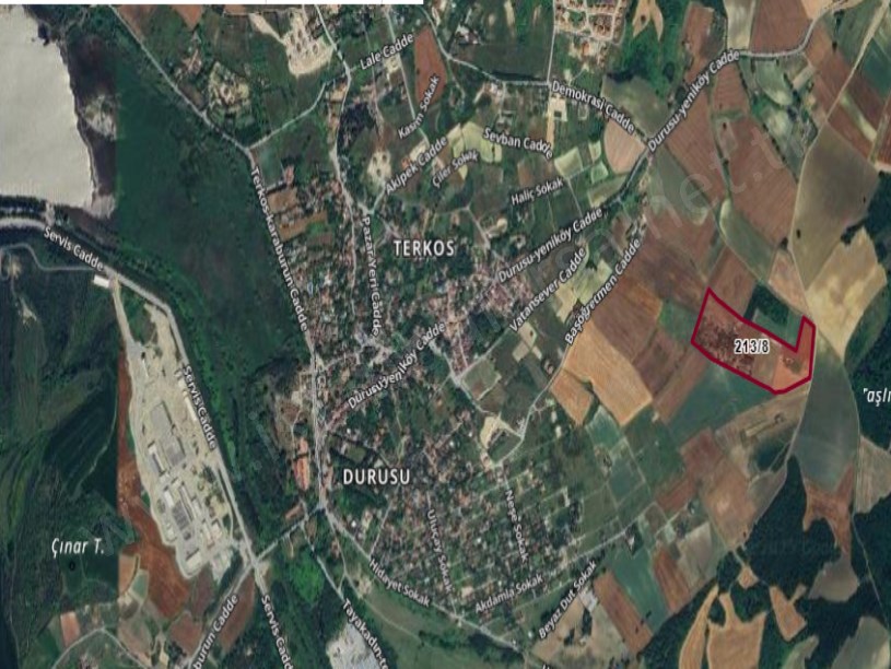 Arnavutköy Yeniköyde Satılık Arsa , 700 m2 Çaplı Yolu Var Evlerin Yakını