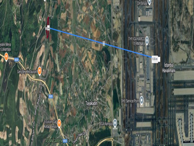 Arnavutköy Baklalıda Satılık Arsa , 715 m2 Yolu Var  Evlerin Yakını