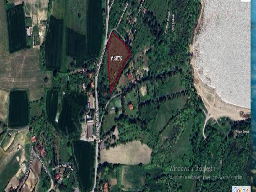 Arnavutköy Balabanda Satılık Arsa , 3,057  M2 Cadde Cephe  Köy İçi  Hİsseli