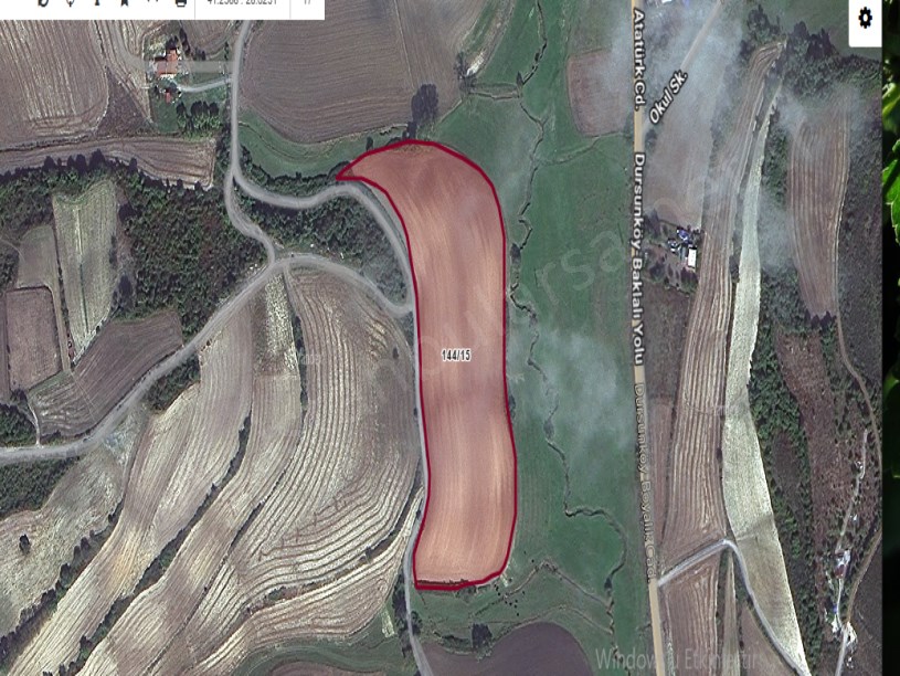 Arnavutköy Boyalıkta Satılık Arsa , 180 m2 Hisseli Yolu Var Evlerin Yakını