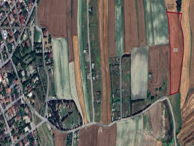 Arnavutköy Sazlıbosna Satılık Arsa , 480 m2 Yolu Var Evlerin Yakını 