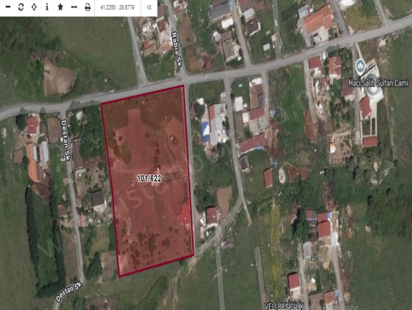 Arnavutköy Tayakadın Satılık Arsa ,  300 m2 Yolu Var Merkezde 