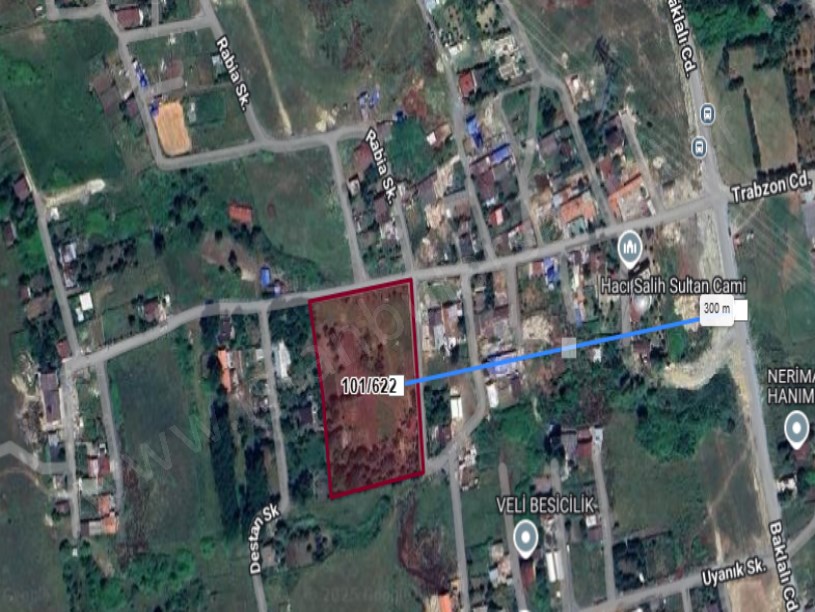 Arnavutköy Tayakadın Satılık Arsa ,  300 m2 Yolu Var Merkezde 