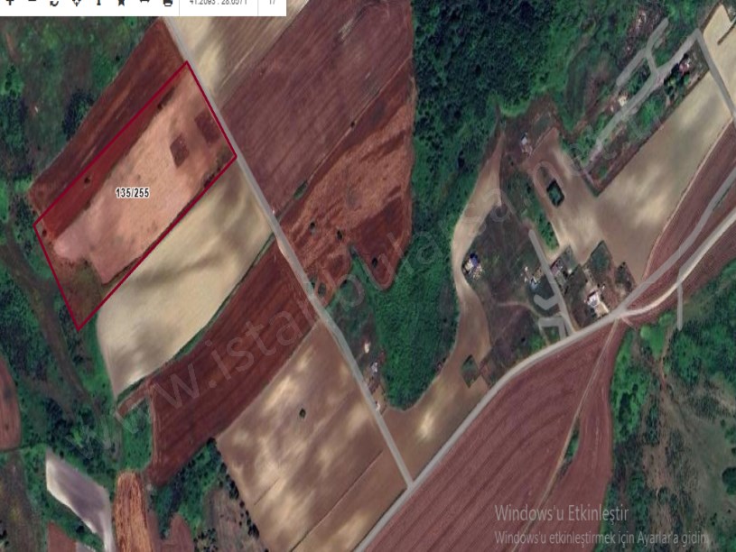 Arnavutköy Dursunköyde Satılık Arsa , 208 M2 Yolu Var Hisseli