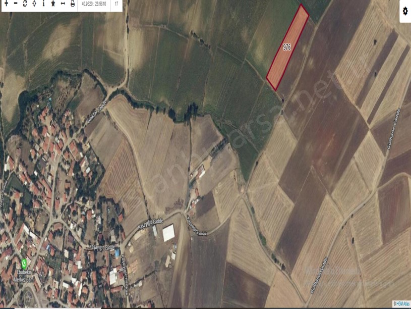 Edirne Keşan Beğendik Köyü Satılık Arsa , 876 m2 Yolu Var Köye Yakın Hisseli  