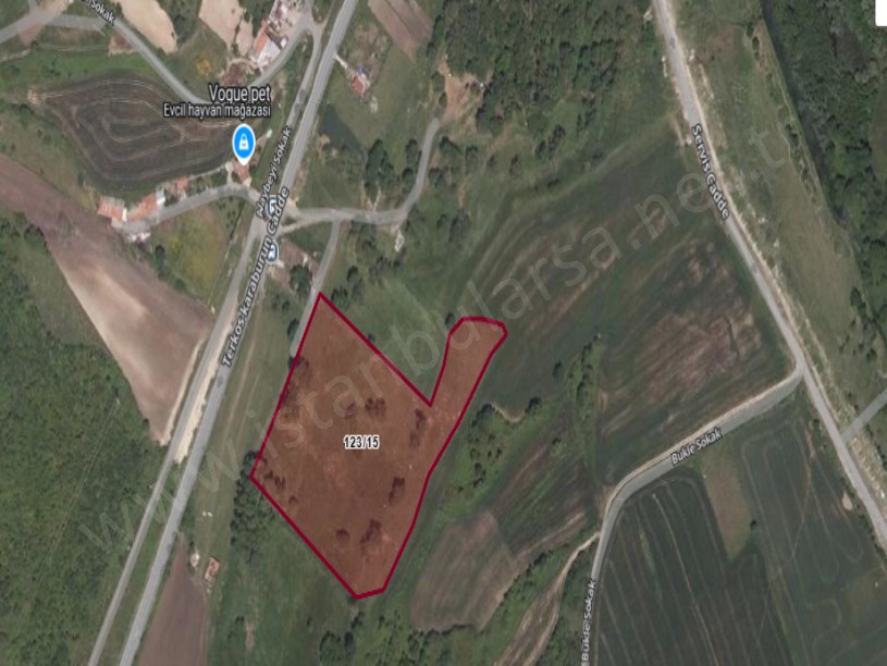 Arnavutköy Baklalıda Satılık Arsa , 500 m2 Çaplı Yolu Var Hisseli