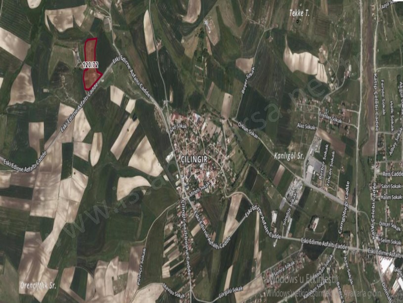 Arnavutköy Çilingirde Satılık Arsa , 300 m2 Cadde Cephe  Çaplı  Evlerin Yakını