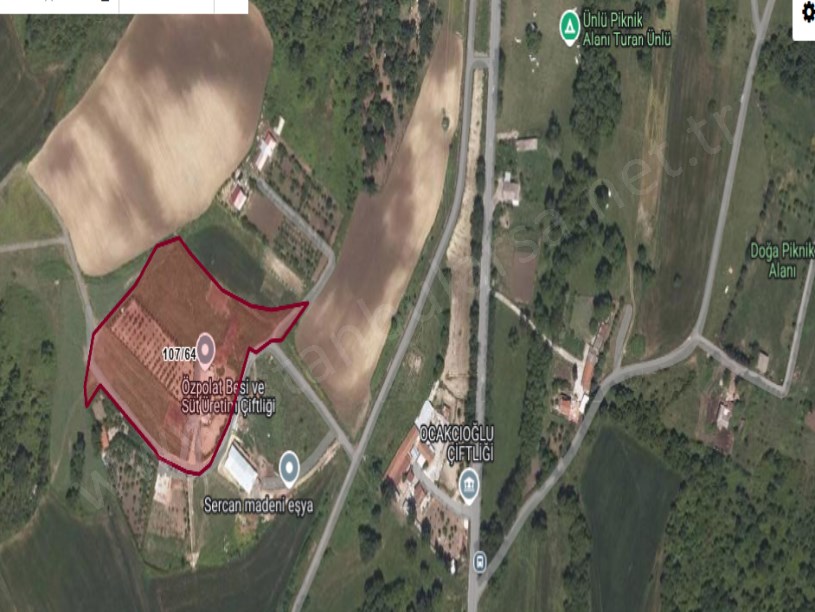 Arnavutköy Baklalıda Satılık Arsa , 1,425 M2 Çaplı Yolu Var Evlerin Yakını
