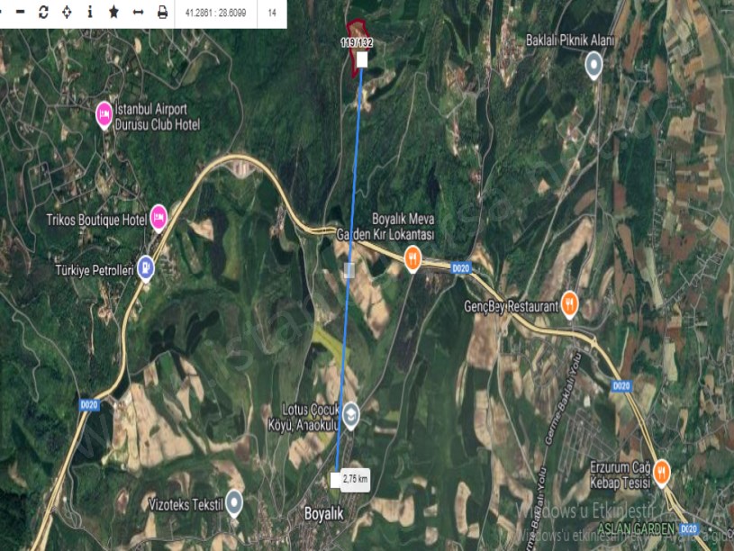 Arnavutköy Boyalıkta Satılık Arsa ,600 m2 Yolu Var Evlerin Yakını