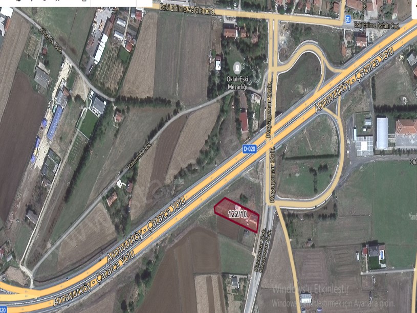 Çatalca Oklalıda Satılık Arsa , 225 M2 Merkezde Cadde Cephe  Hisseli